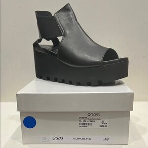 Gregory Black Women's Platform Sandals